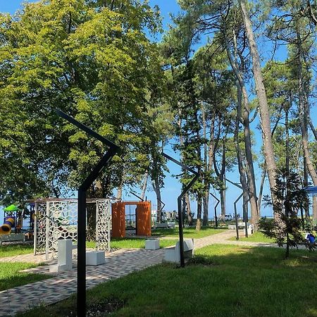 Guest House Kobuleti On Aghmashenebeli Exterior foto