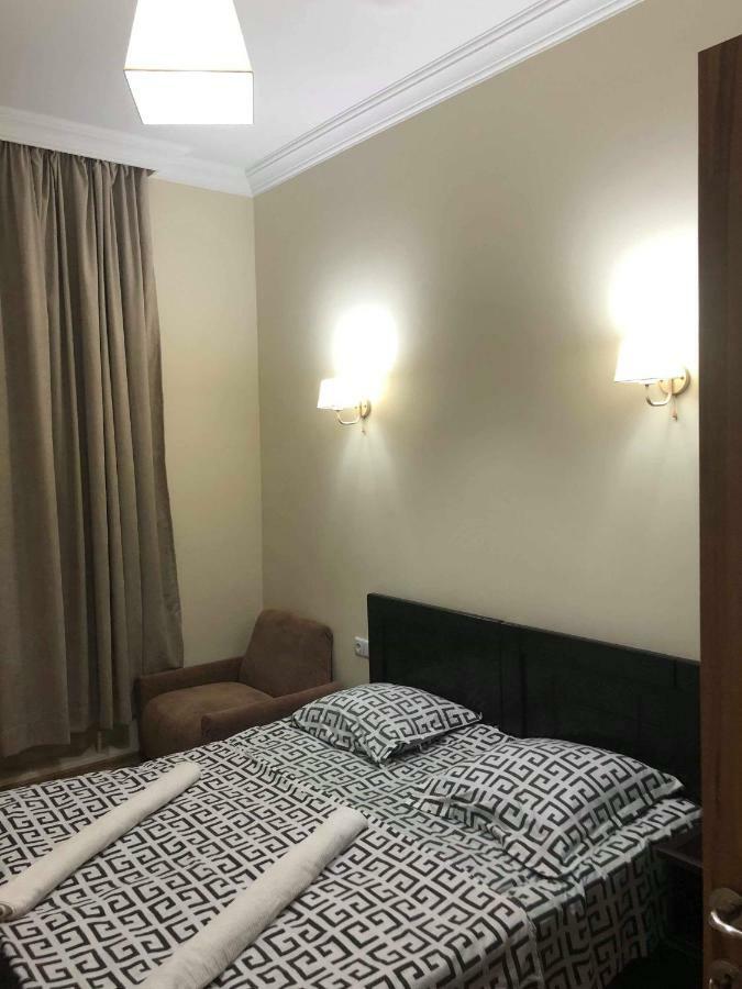 Guest House Kobuleti On Aghmashenebeli Exterior foto